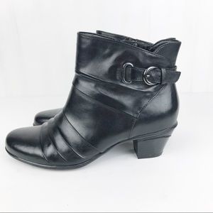 earth black booties